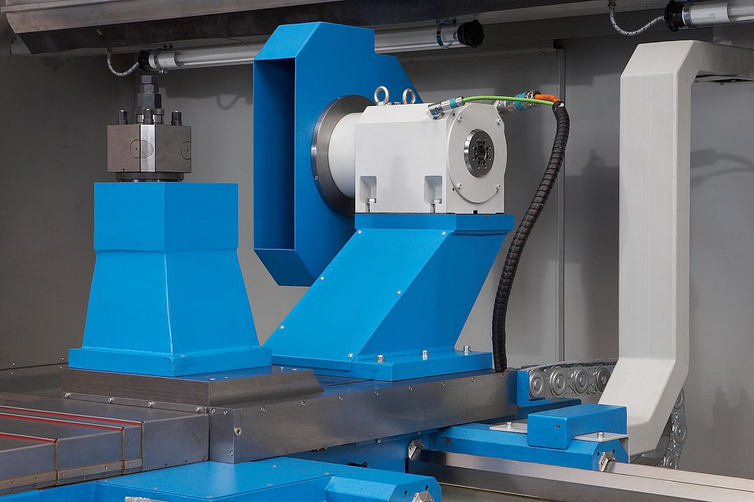 Sondersupport mit aufgebauter Schleifspindel hinter der Drehmitte&comma; Schleifscheibengr&ouml;&szlig;e 600 mm Durchmesser&period;