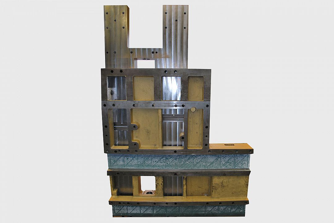 Bed slide assembly made of high-grade cast iron&period; Counterstay to the Z-axis occupied with Turcite guide and bedded in&period;